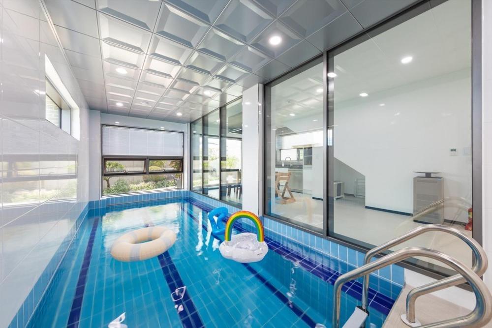 Gangneung 115 Dokchae Pool Villa Екстериор снимка